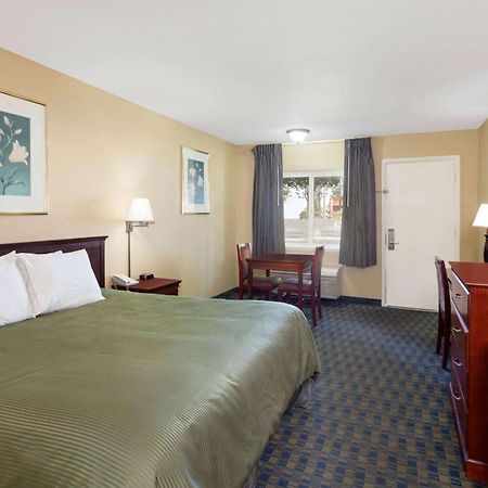 Travelodge By Wyndham Orange County Airport/ Costa Mesa Exteriör bild