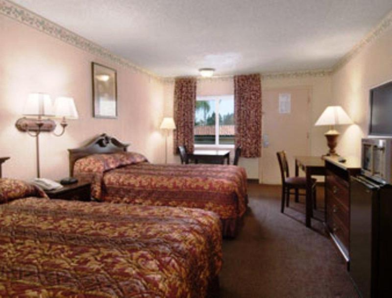 Travelodge By Wyndham Orange County Airport/ Costa Mesa Exteriör bild